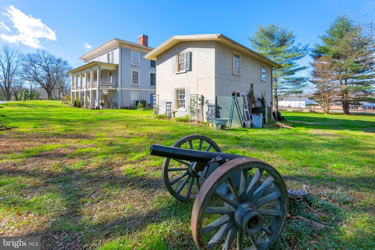 328 East Street photo 50