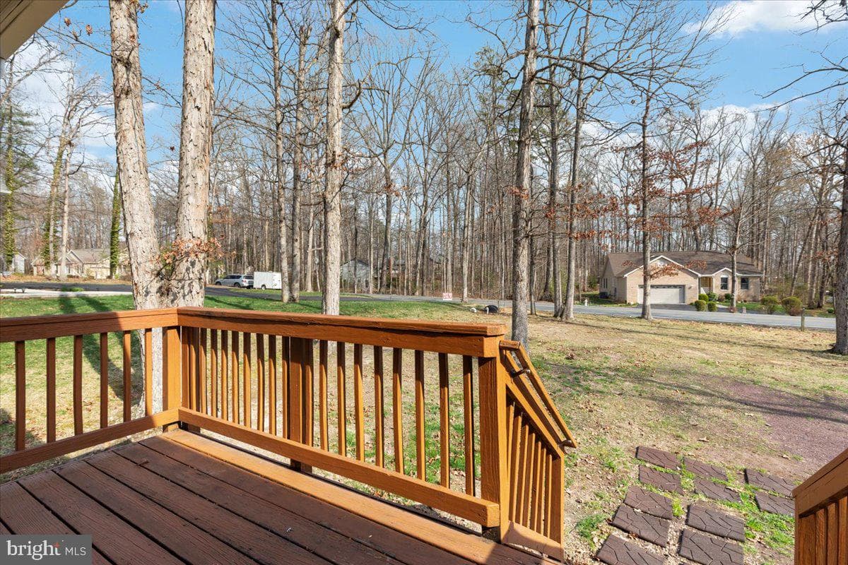 904 Lakeview Parkway photo 26