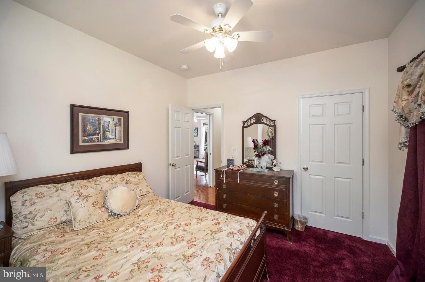 626 Cornwallis Avenue photo 32