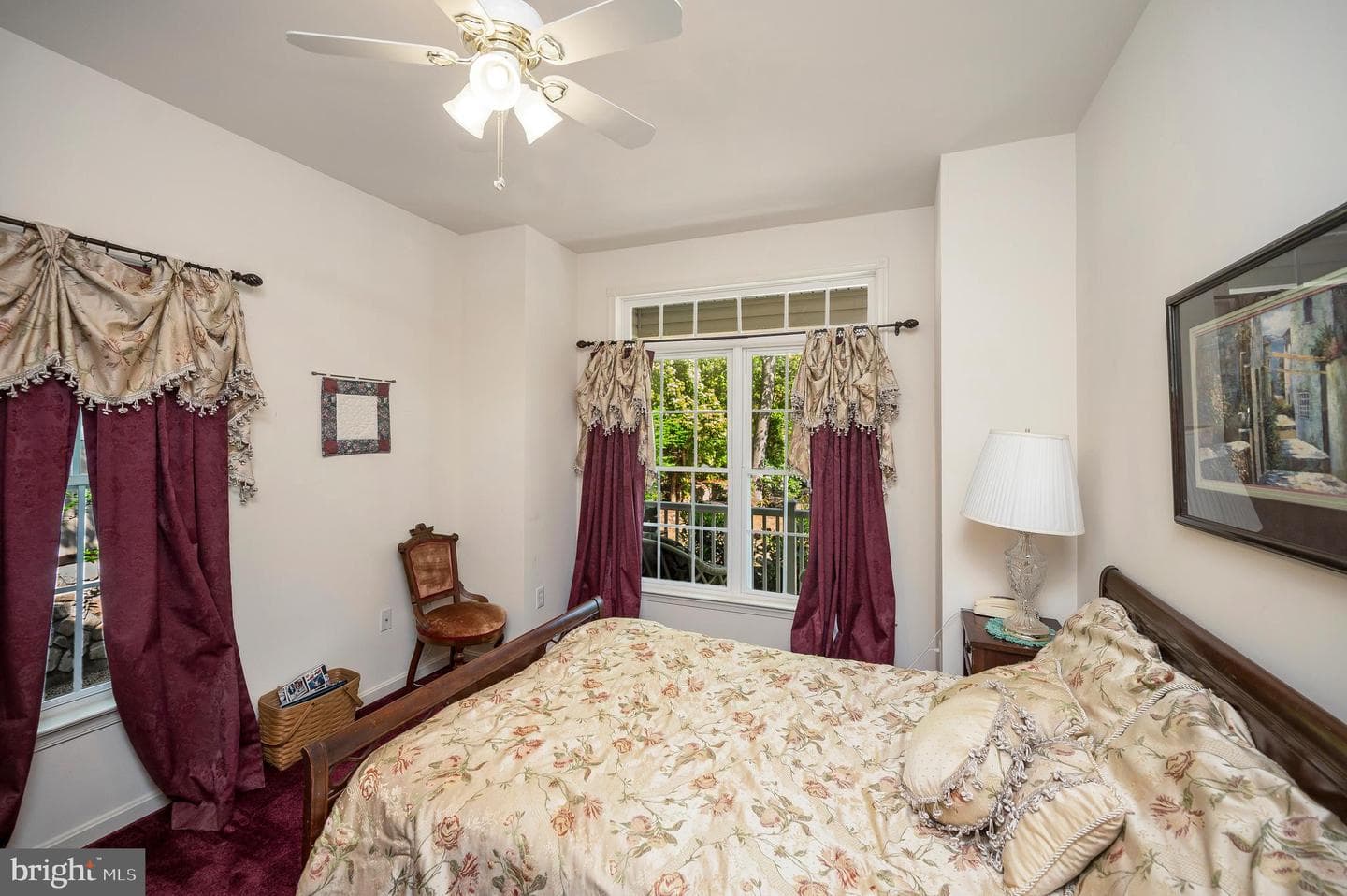 626 Cornwallis Avenue photo 33