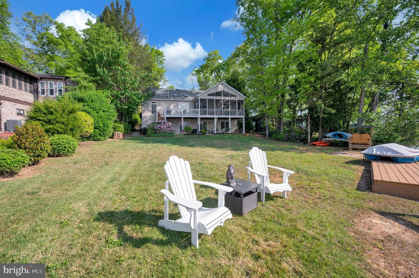 626 Cornwallis Avenue photo 80