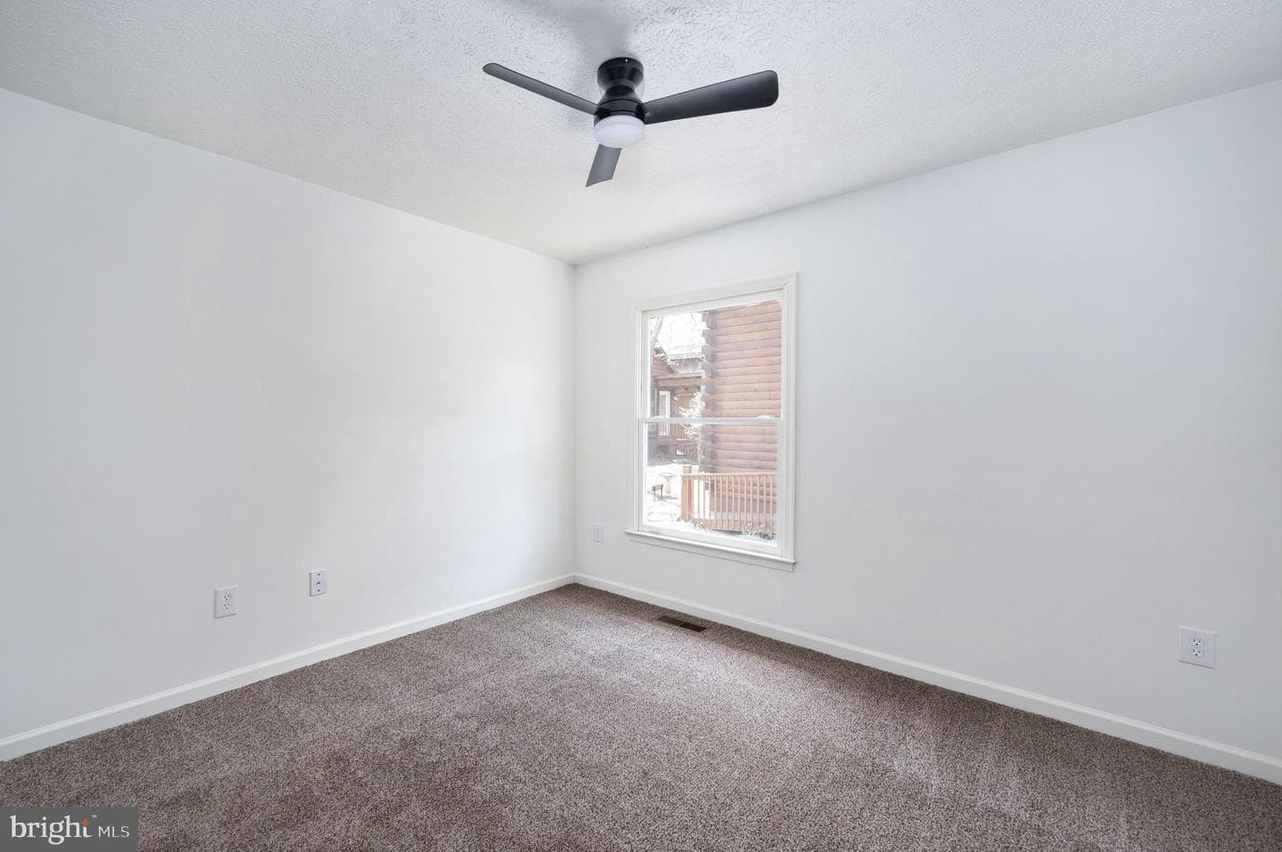 119 Larkspur Lane photo 32