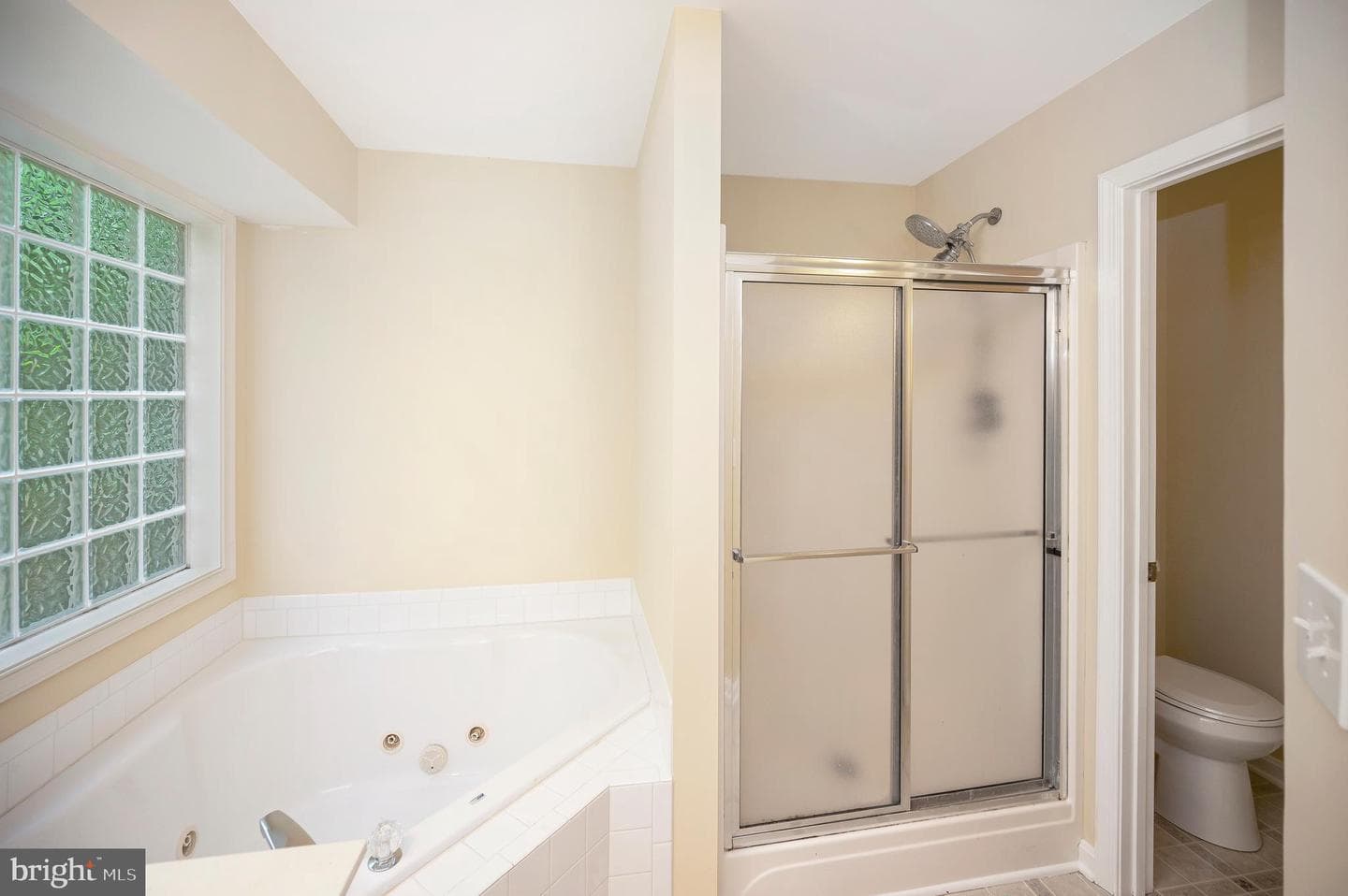 1115 Eastover Parkway photo 50