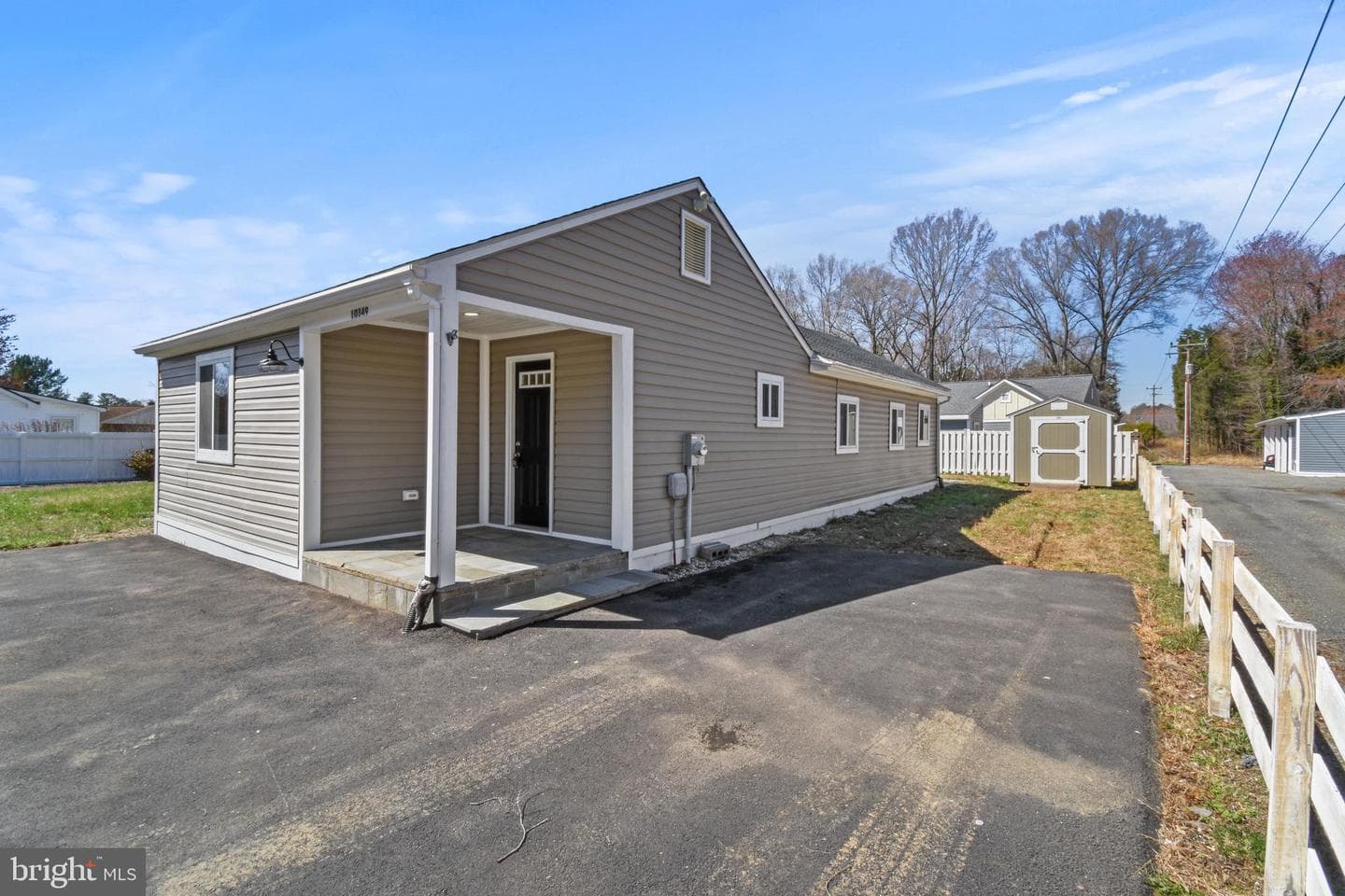 10349 Gordon Avenue photo 1