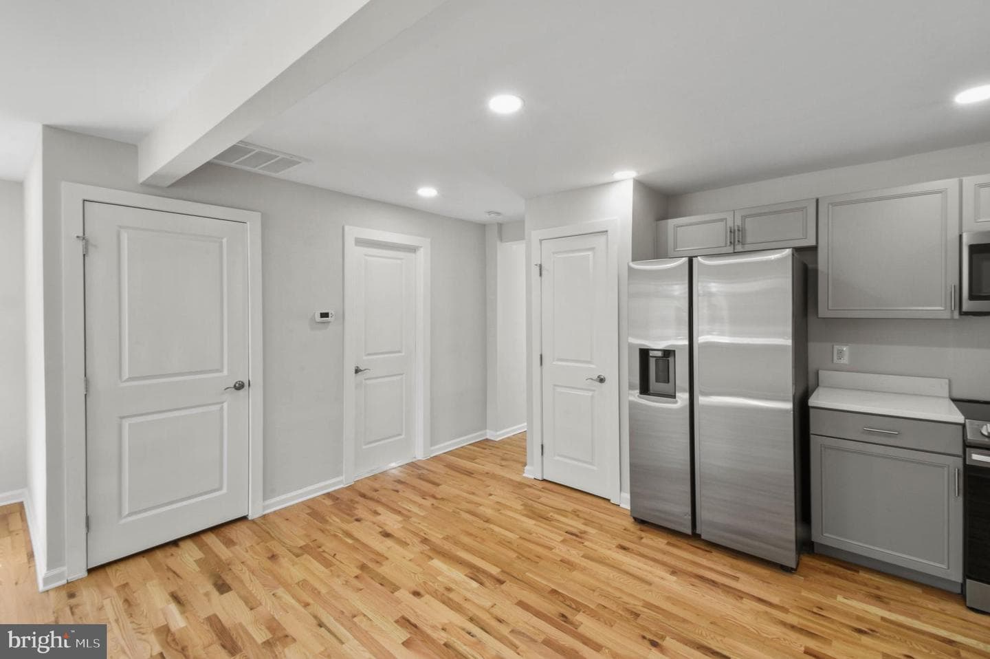 10349 Gordon Avenue photo 10