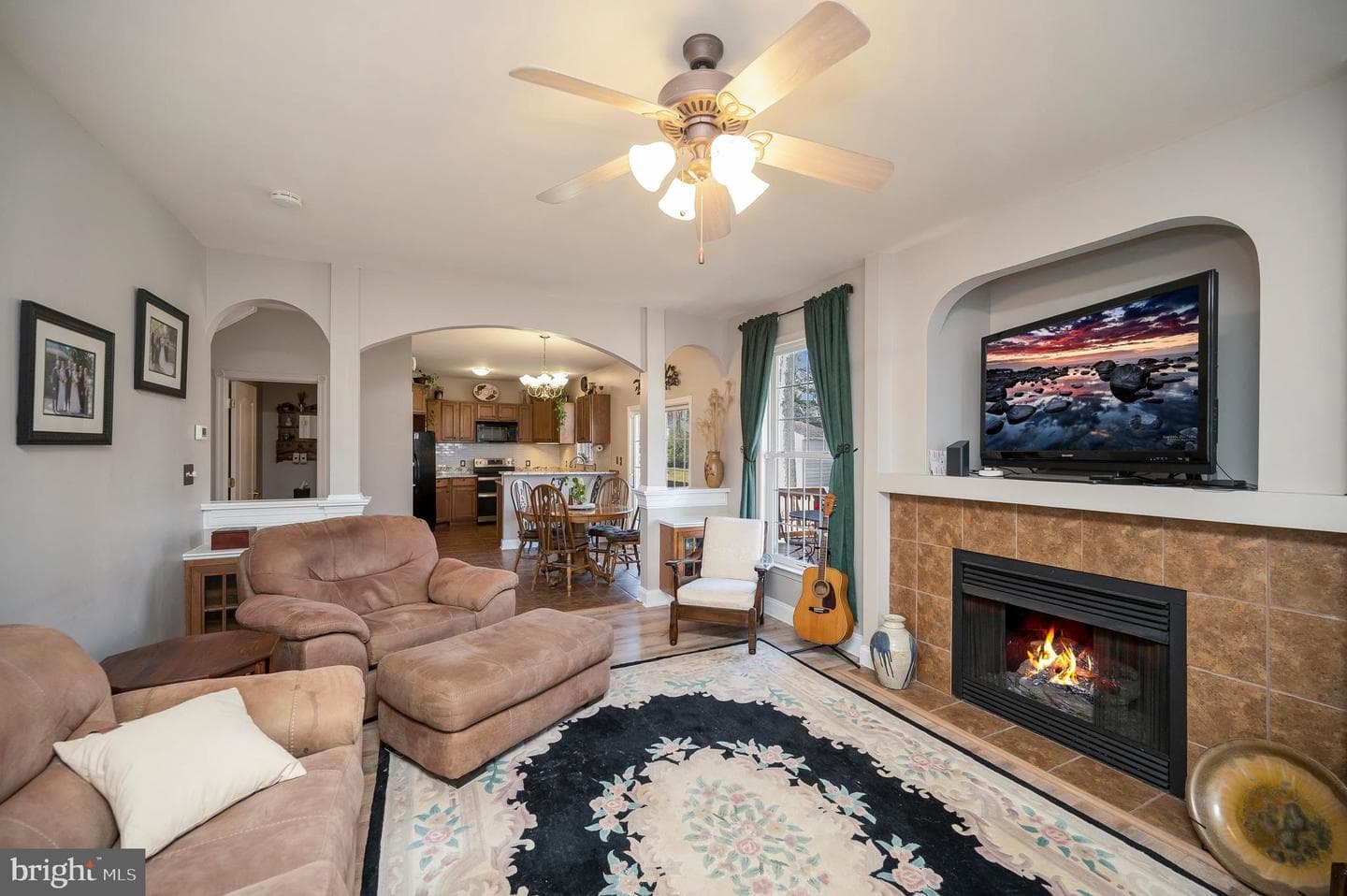 408 Liberty Boulevard photo 11