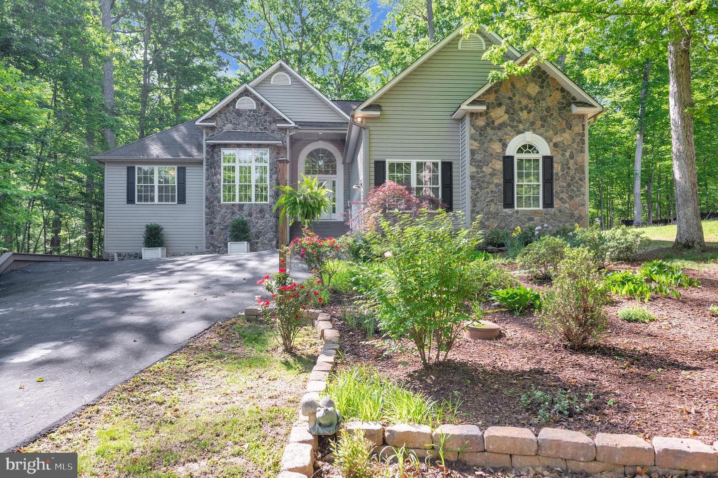 801 Eastover Parkway photo 4