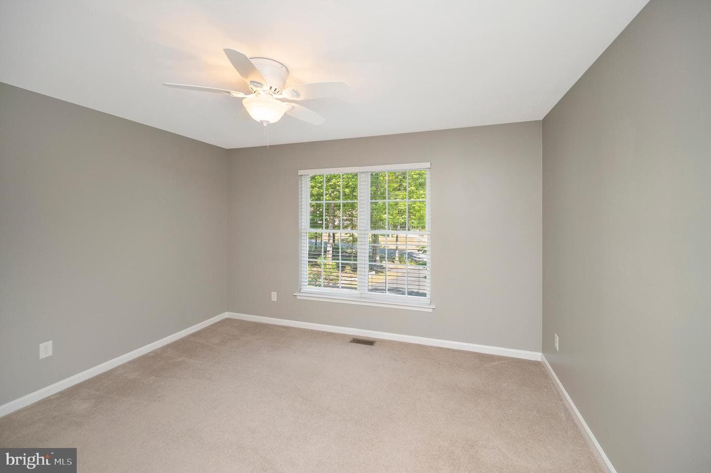 801 Eastover Parkway photo 40