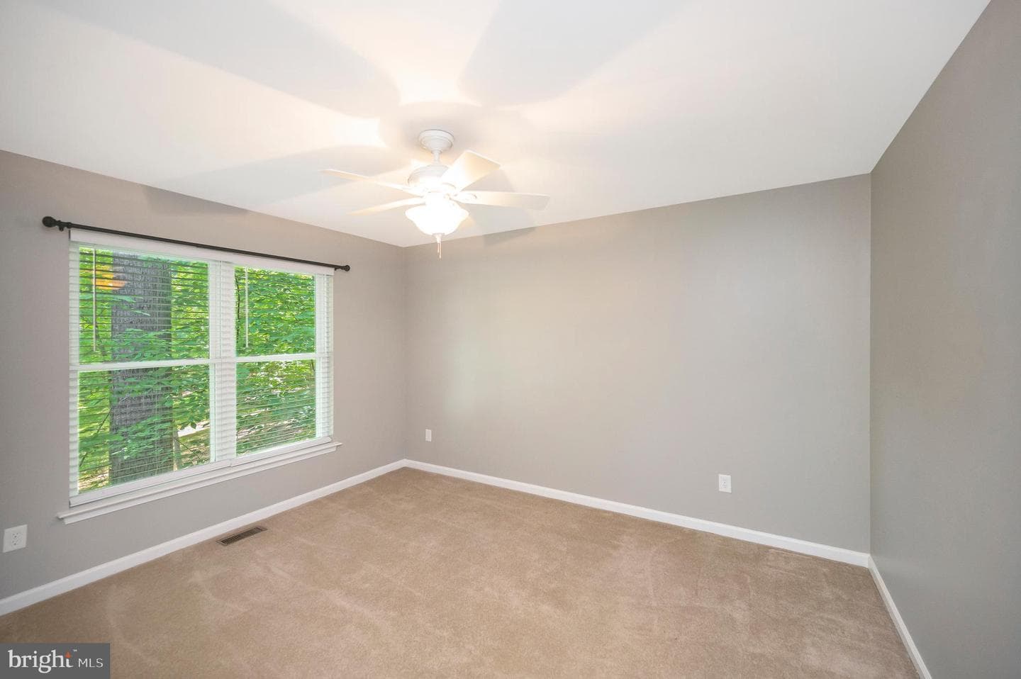 801 Eastover Parkway photo 42