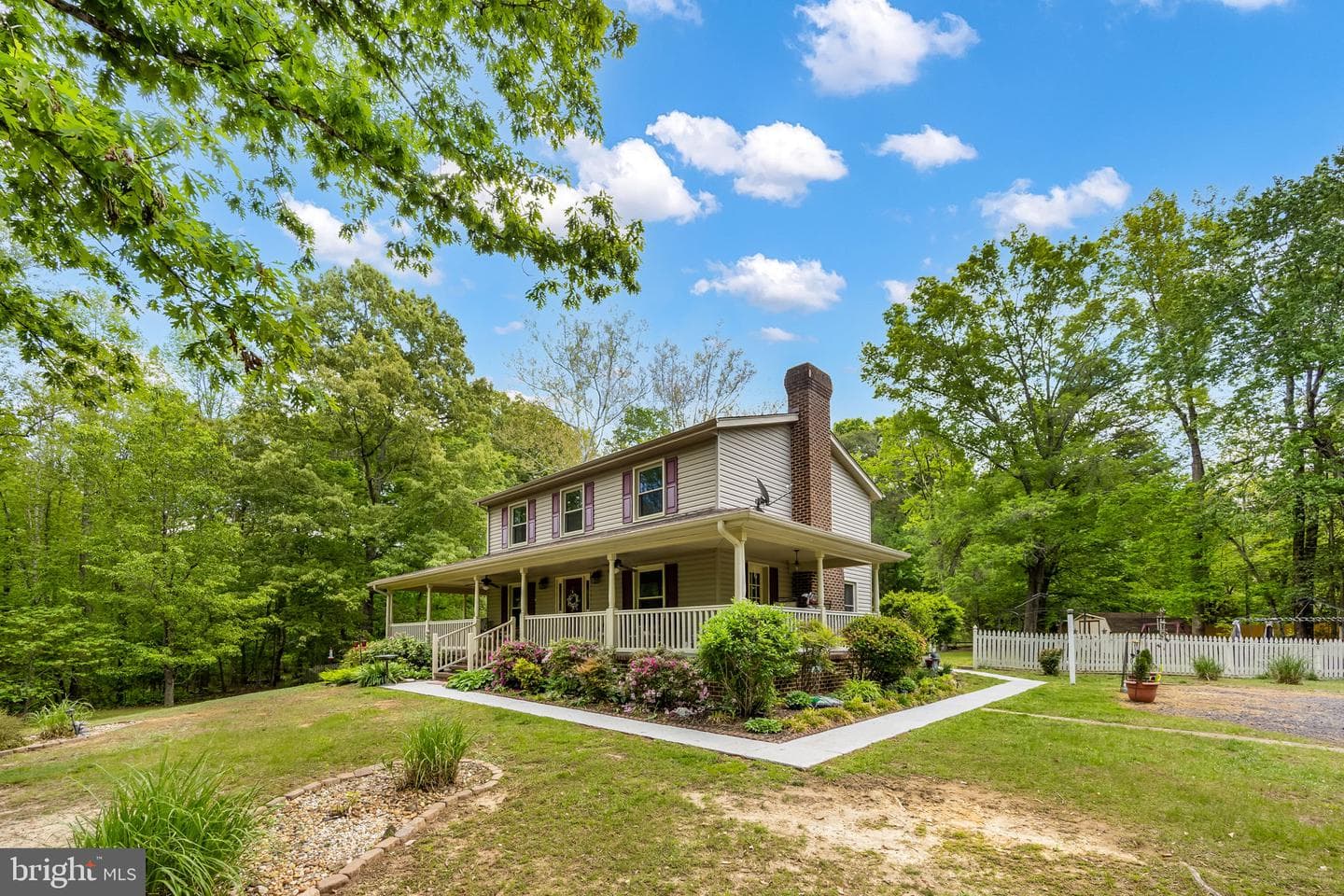 2065 Spotswood Drive photo 3