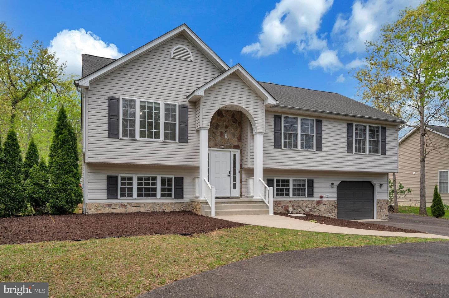 506 Yorktown Boulevard photo 4