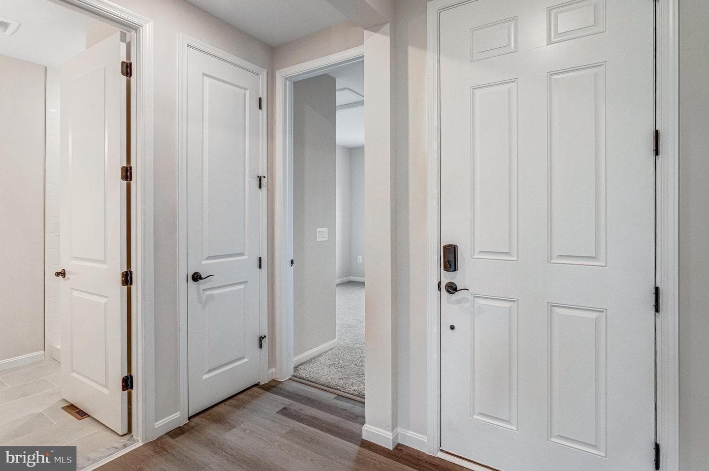 529 Aster Lane photo 4