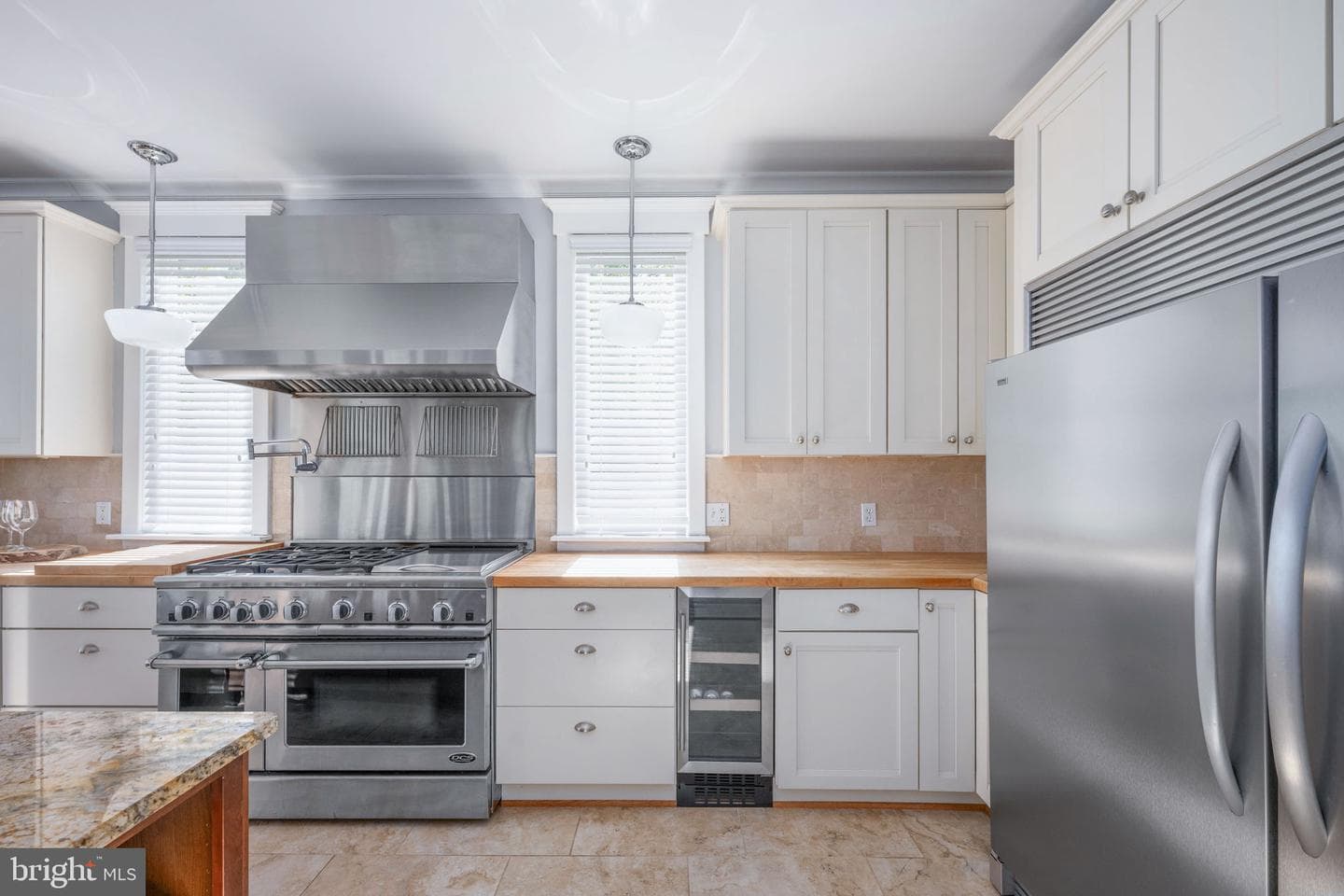 614 Cornwallis Avenue photo 30