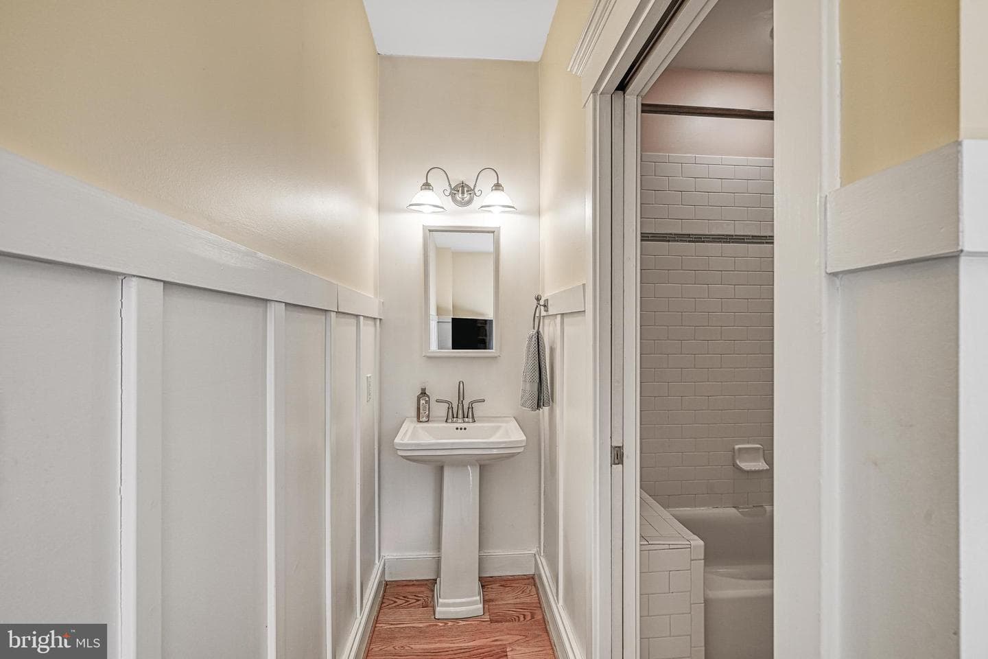 614 Cornwallis Avenue photo 54