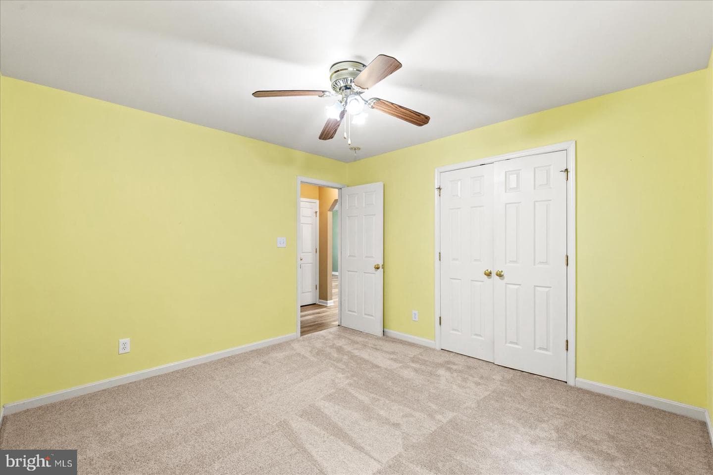 220 Creekside Drive photo 33