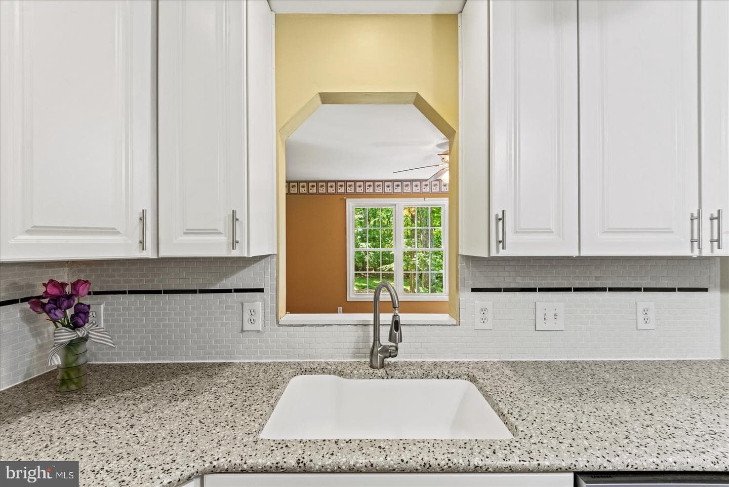 220 Creekside Drive photo 6
