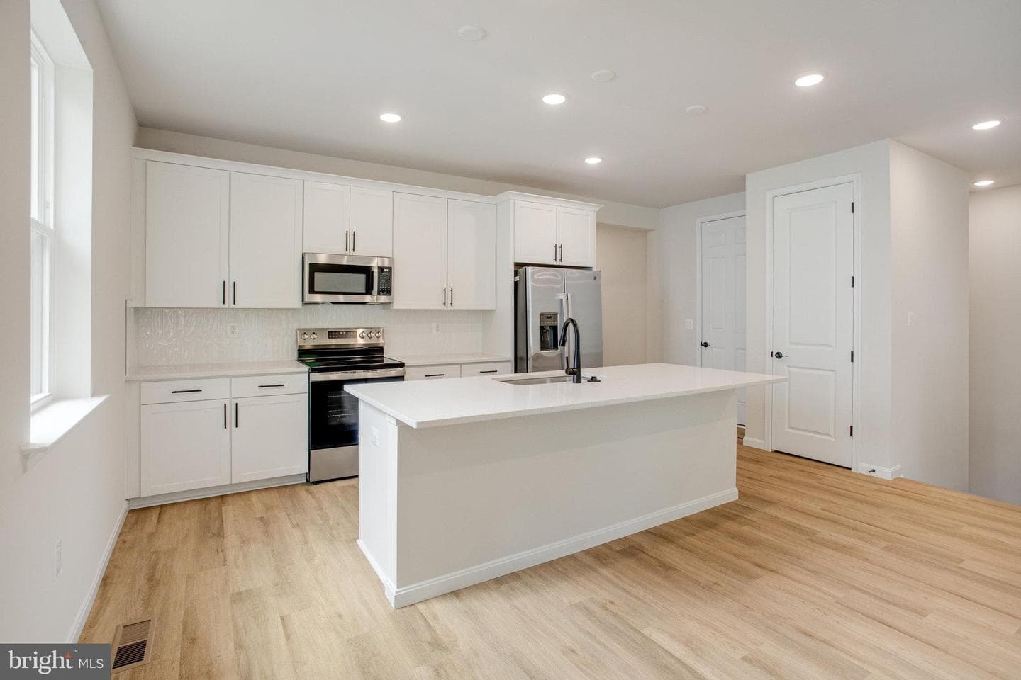 35599 Pine Needle Lane photo 9