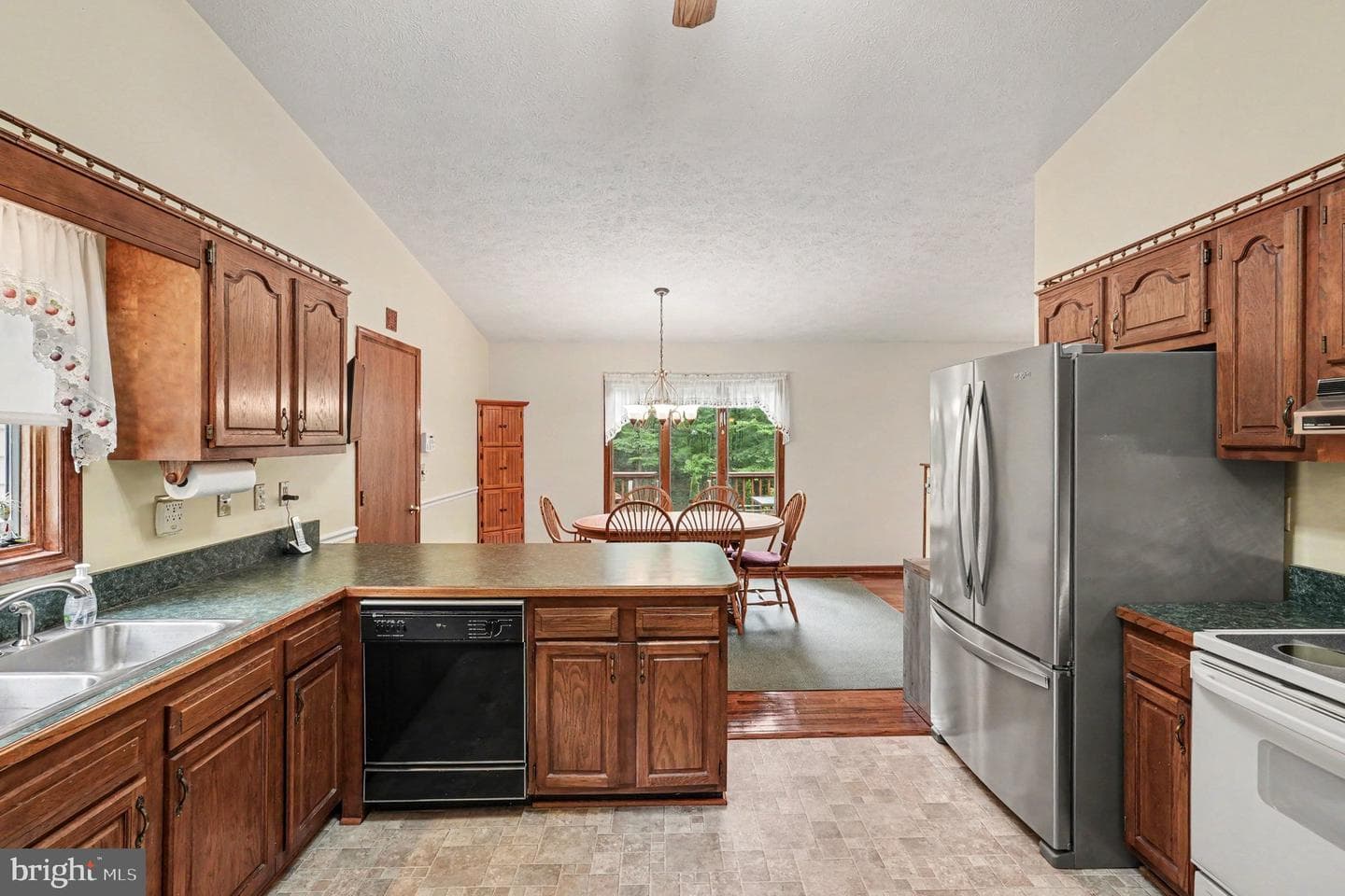 12533 Apple Lane photo 7