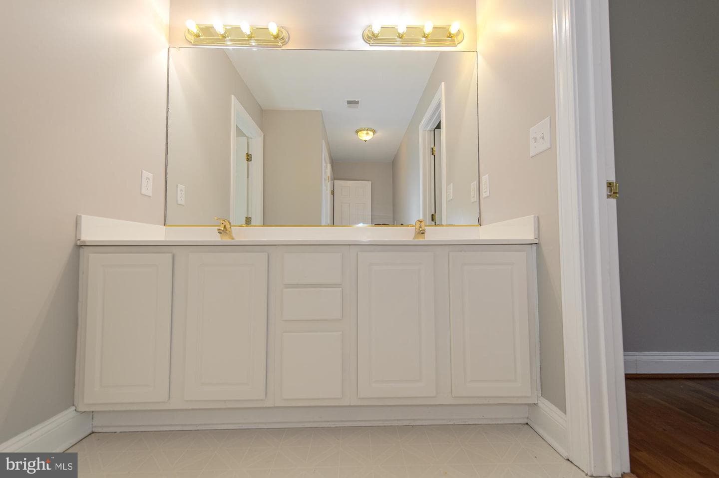 4431 Trail Of Faith Court photo 32