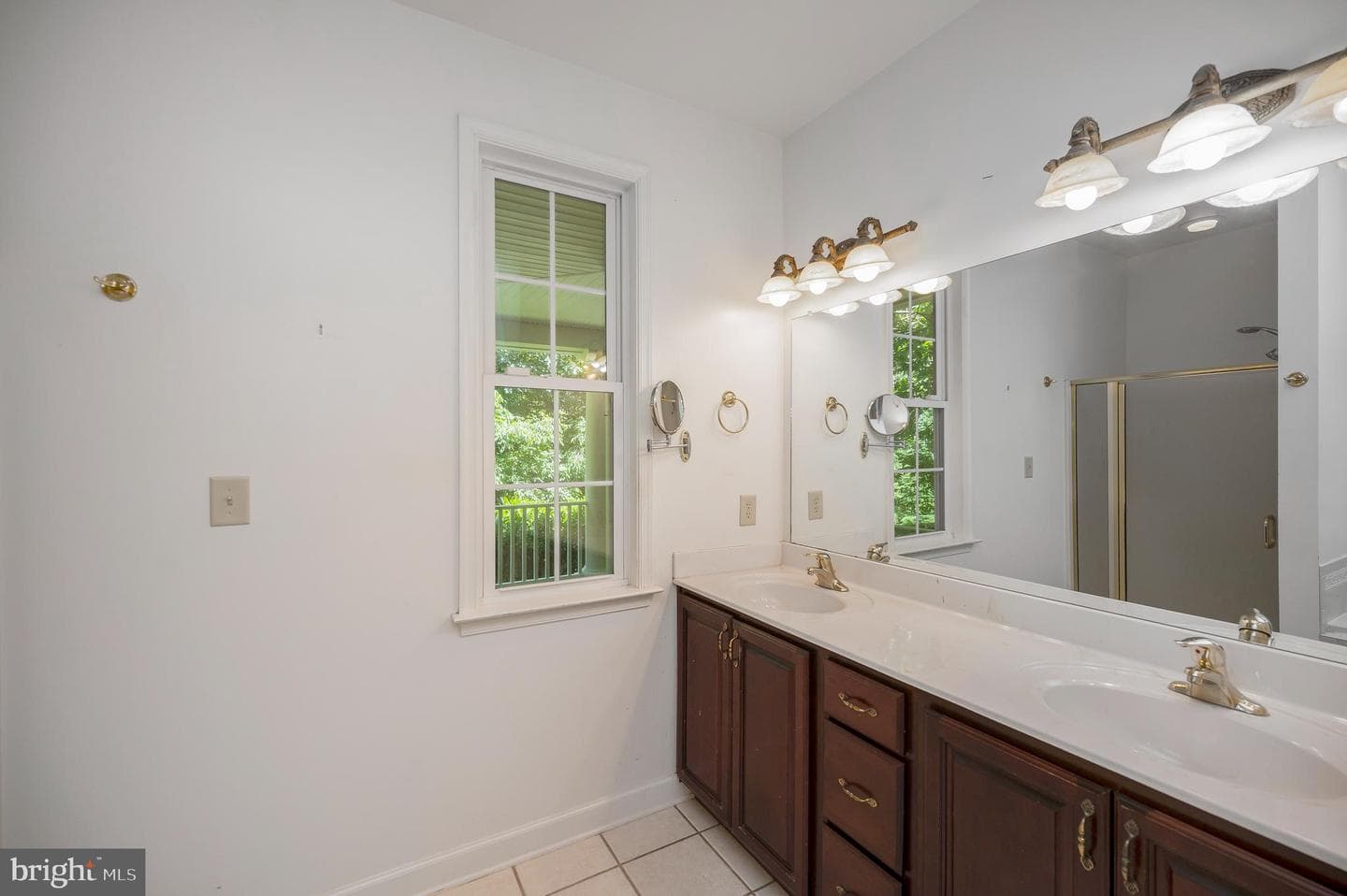 909 Eastover Parkway photo 34