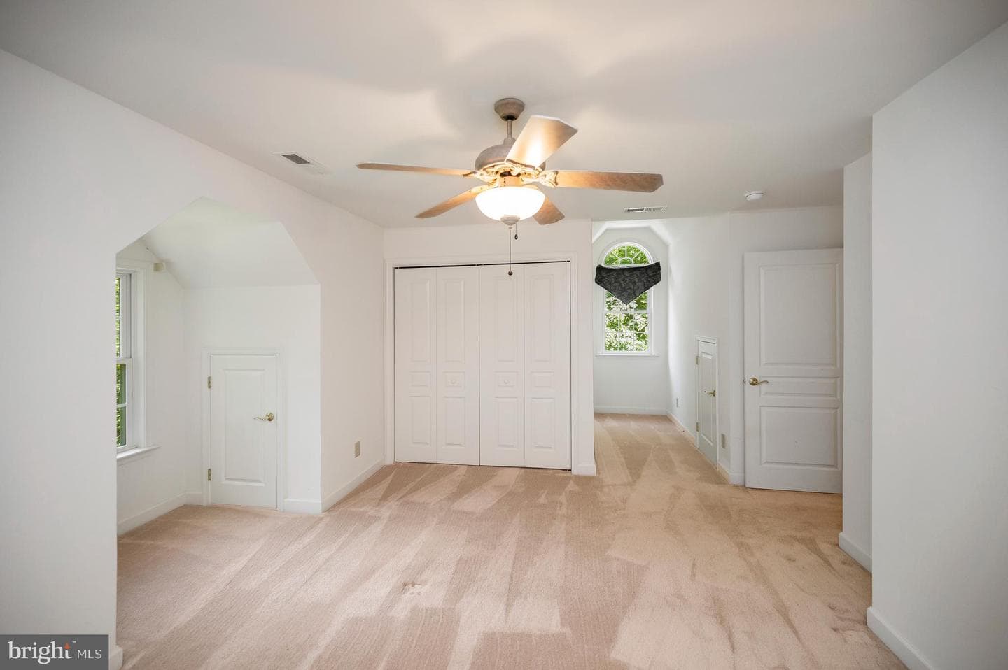 909 Eastover Parkway photo 43