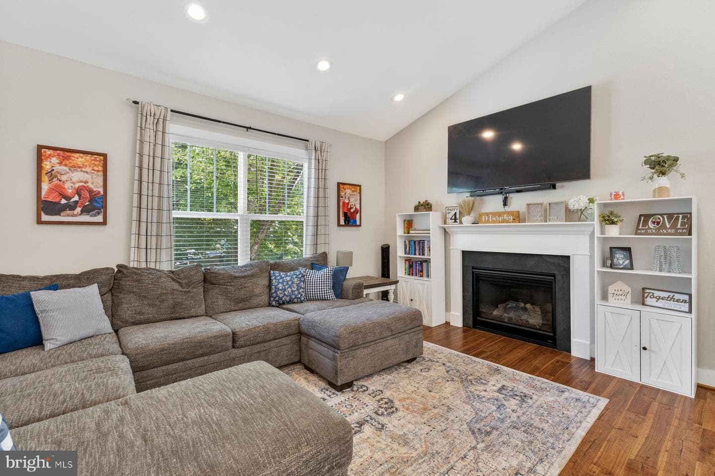 105 Edgemont Circle photo 6