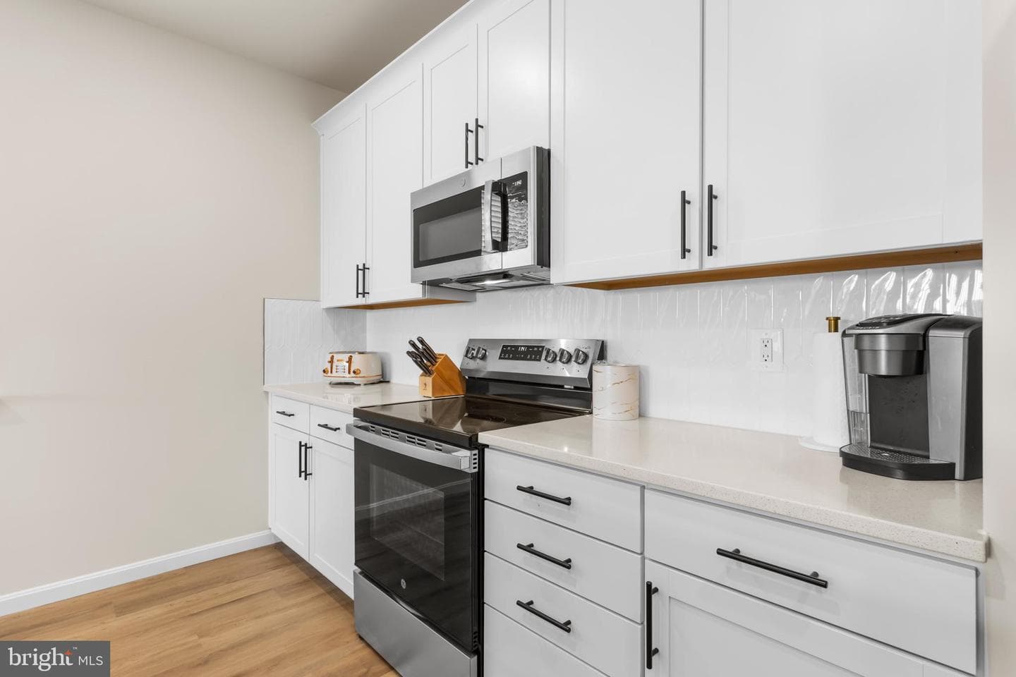 614 Clover Ln photo 13