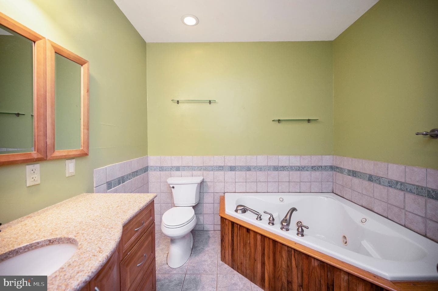 23202 Village Road photo 20