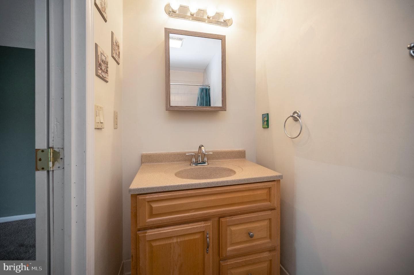 23202 Village Road photo 39