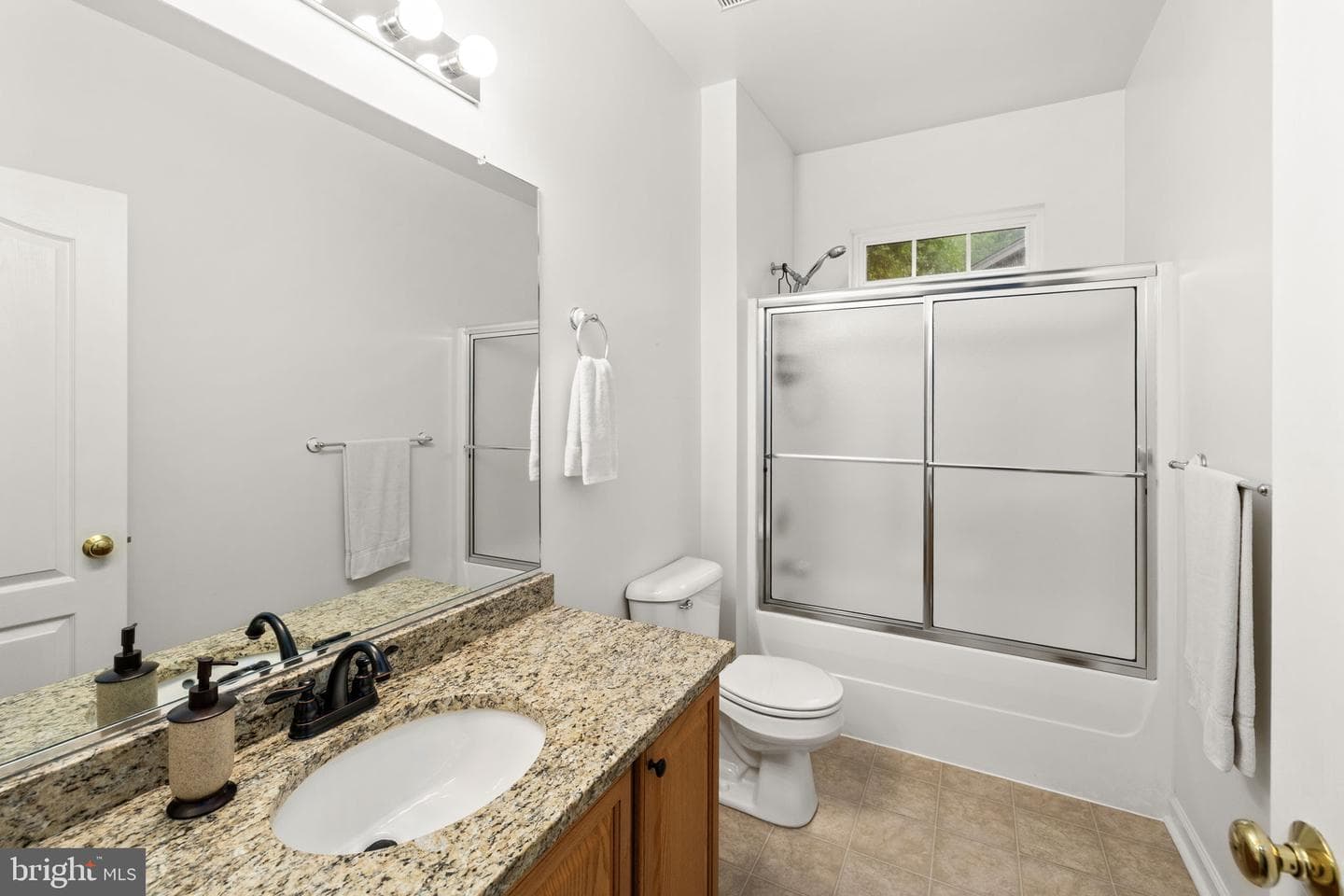 126 Yorktown Boulevard photo 33