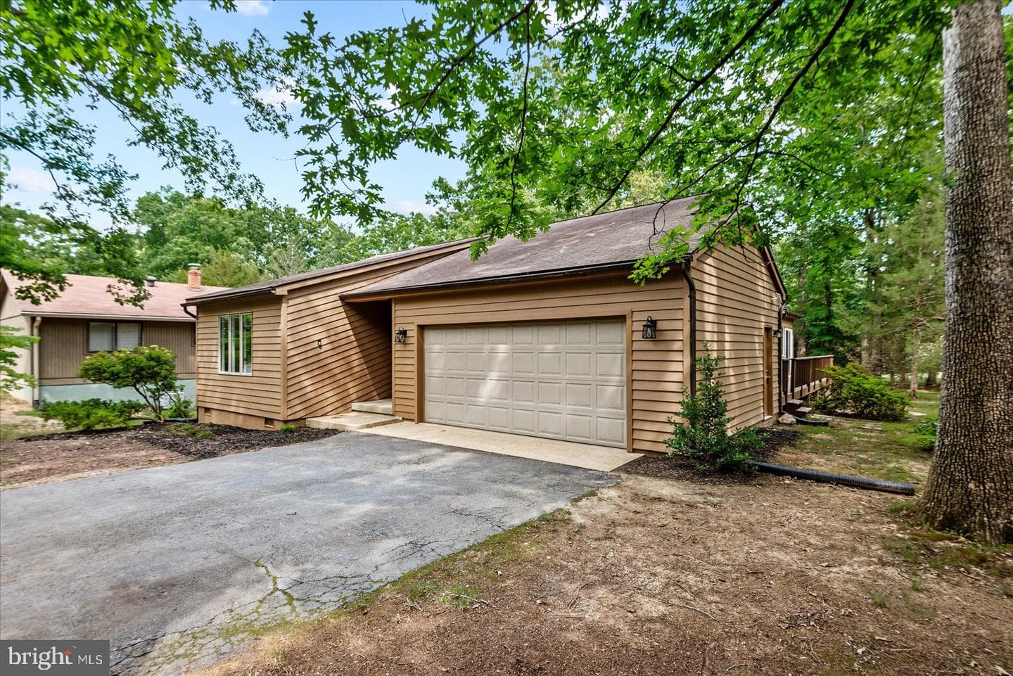 705 Mt Pleasant Drive photo 2