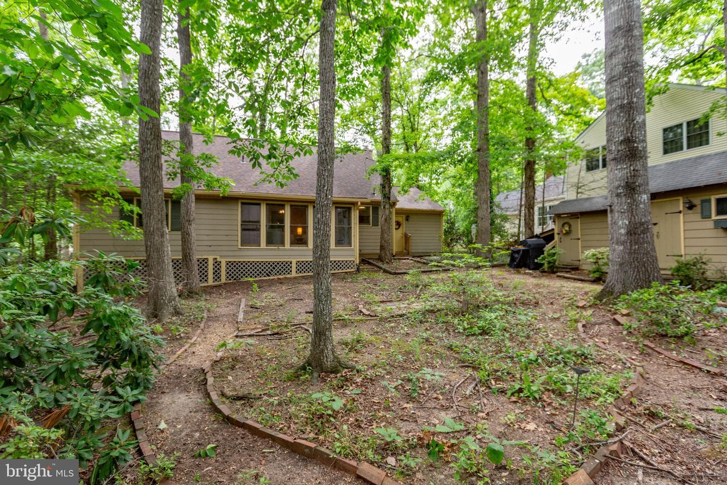 102 Eagle Court photo 32