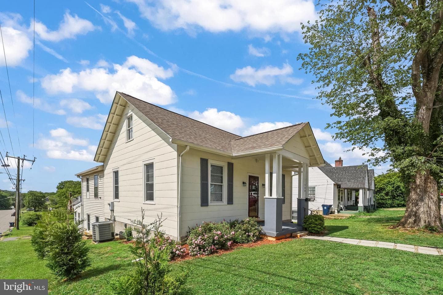 189 Newton Street photo 3