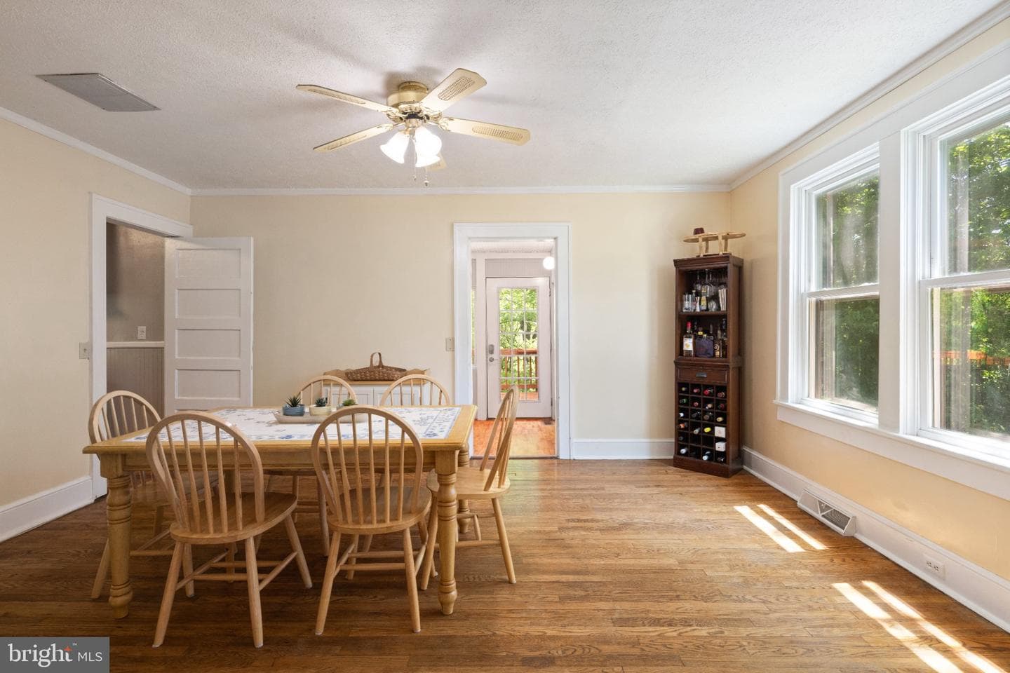 293 Caroline Street photo 16