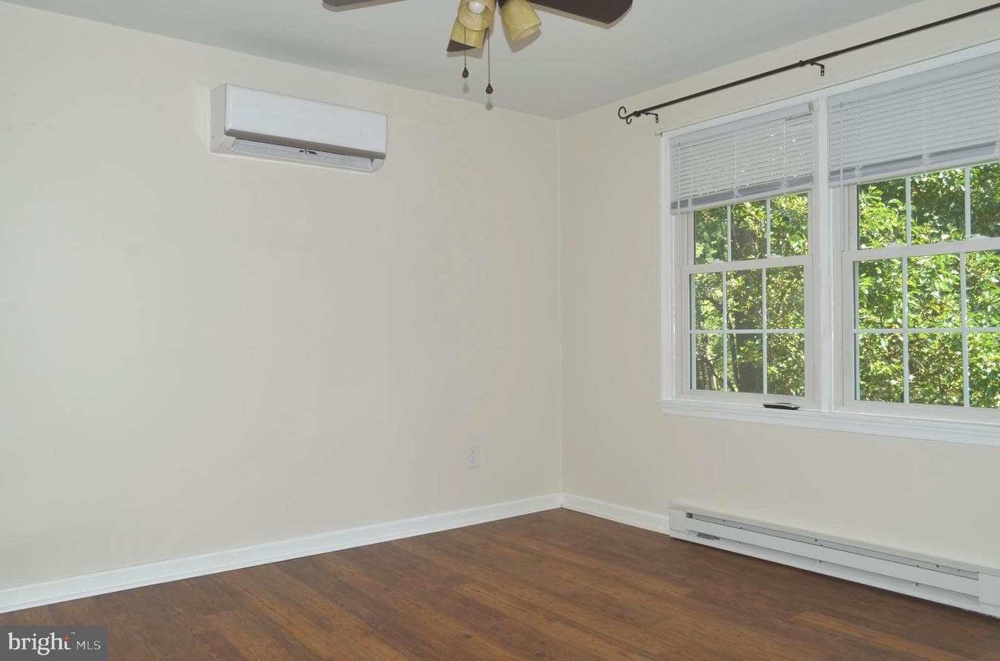 12097 Greenwood Road photo 18