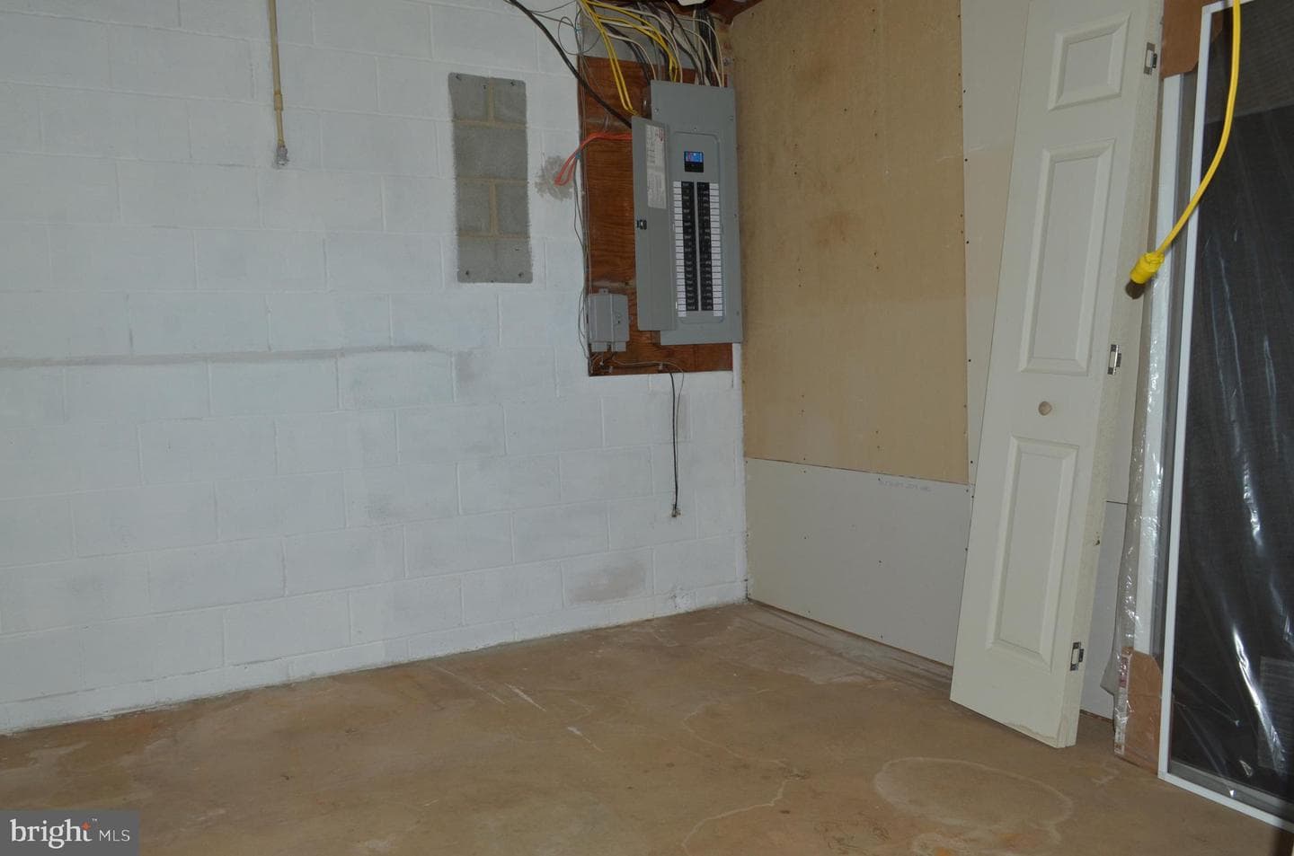 12097 Greenwood Road photo 26