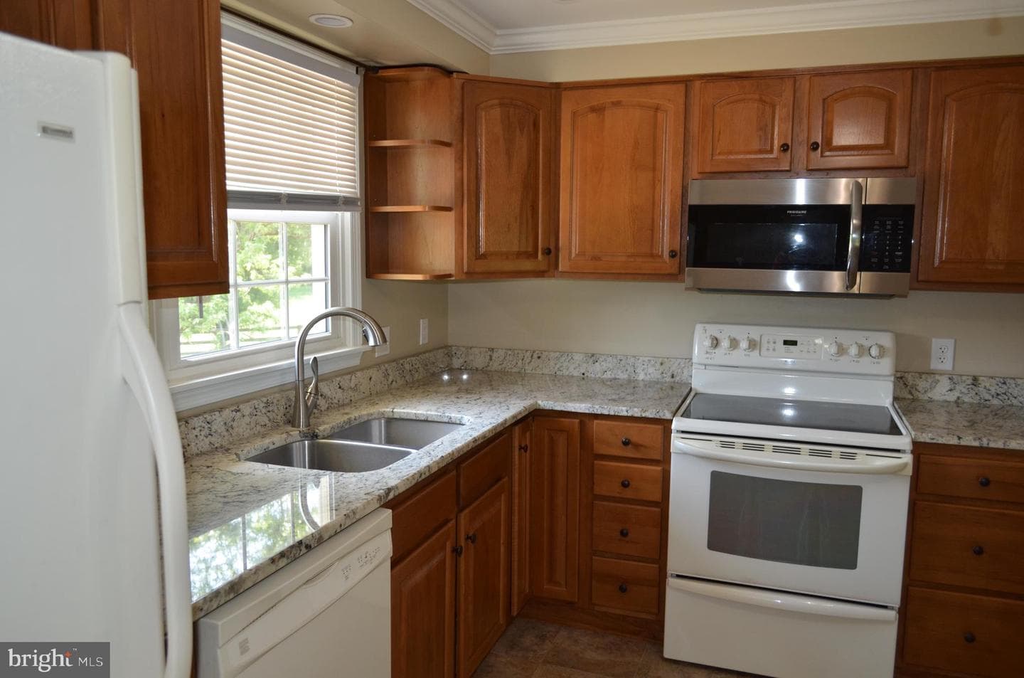 12097 Greenwood Road photo 9