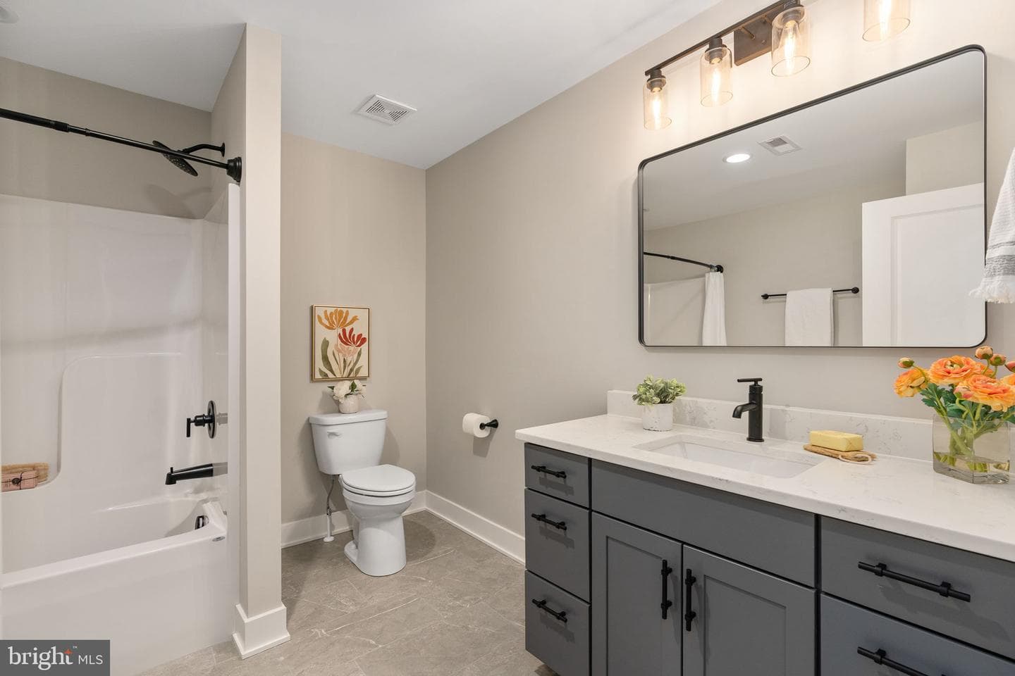 261 Washington Street photo 46