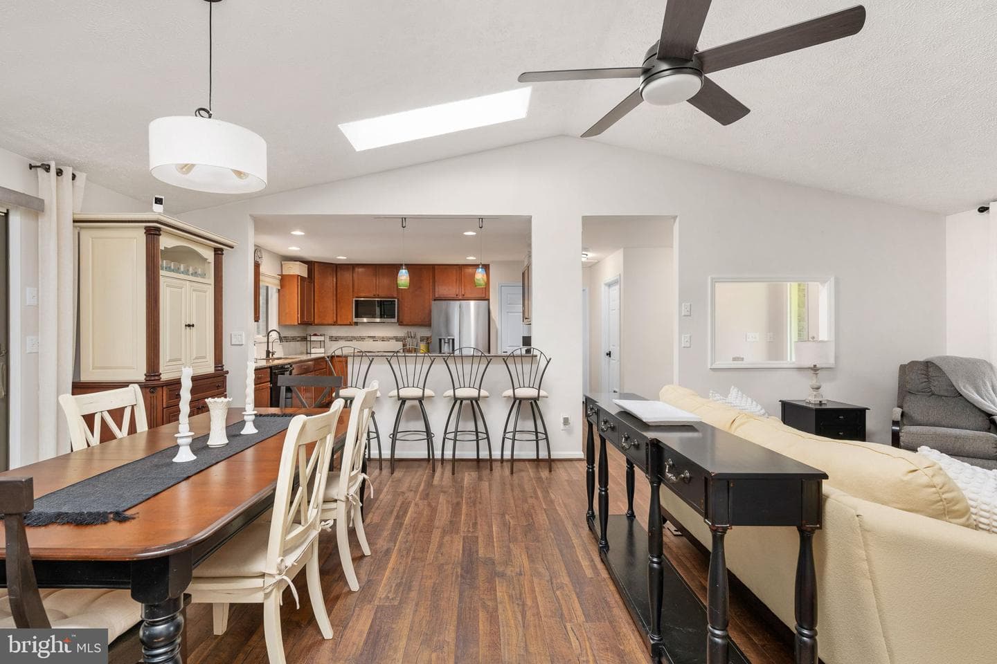 319 Birchside Circle E photo 14