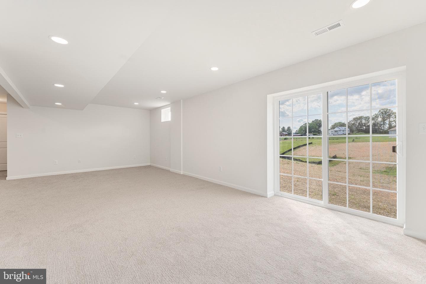 15381 Ridge Road photo 35