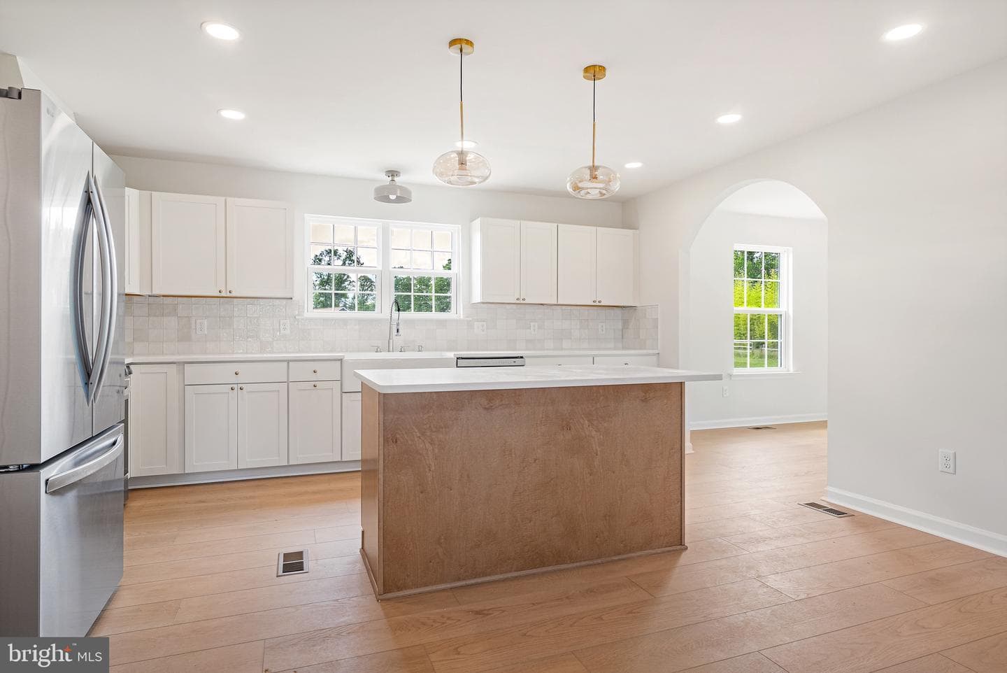 15381 Ridge Road photo 8