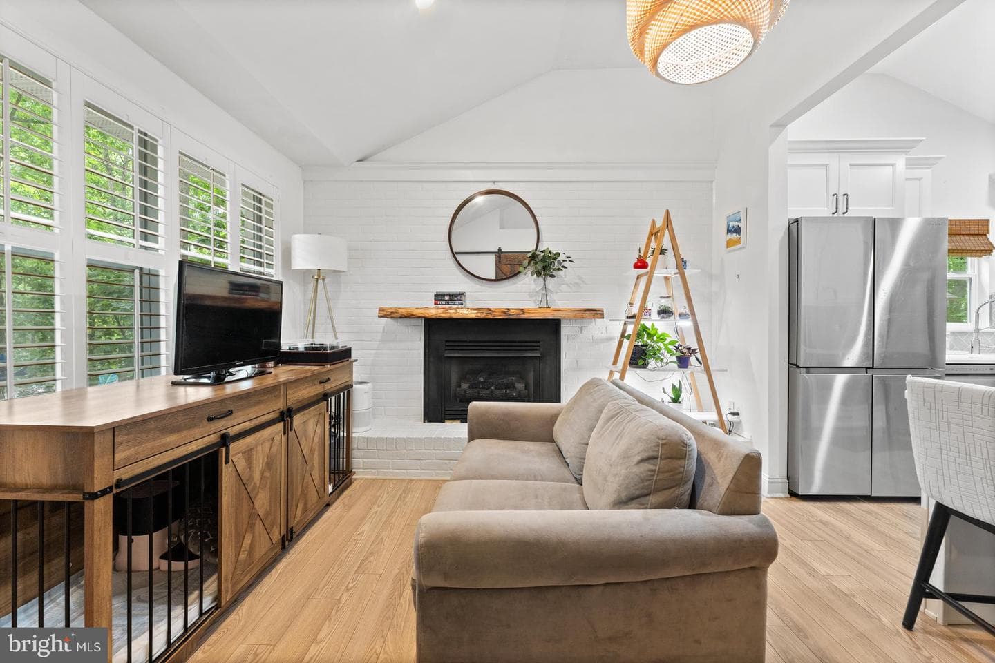 105 Tall Pines Avenue photo 3