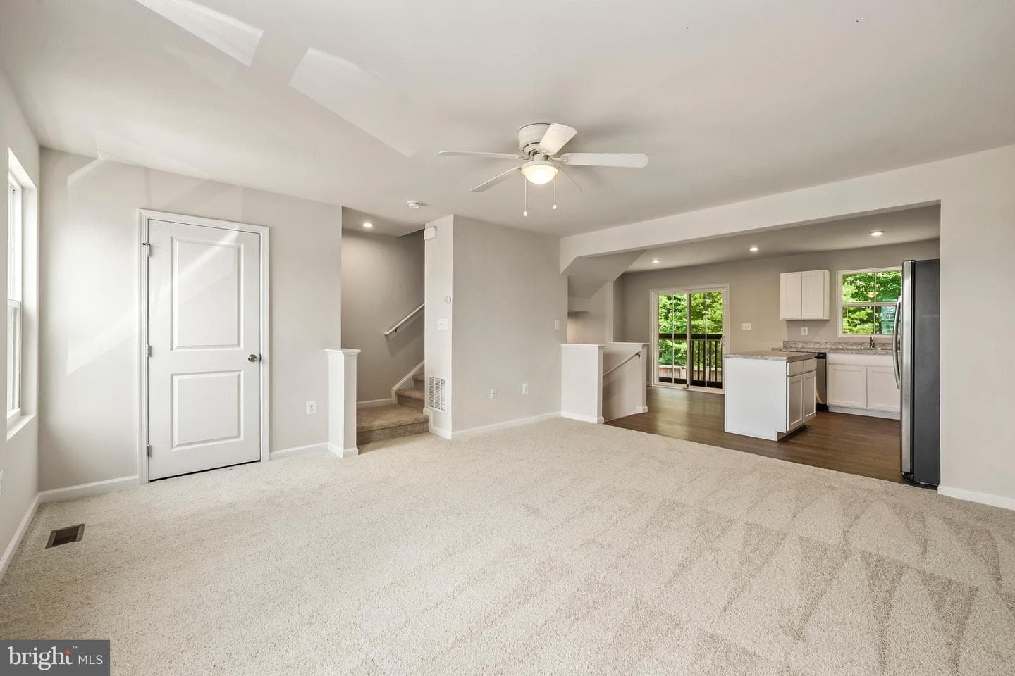 2876 Farzi Circle photo 17