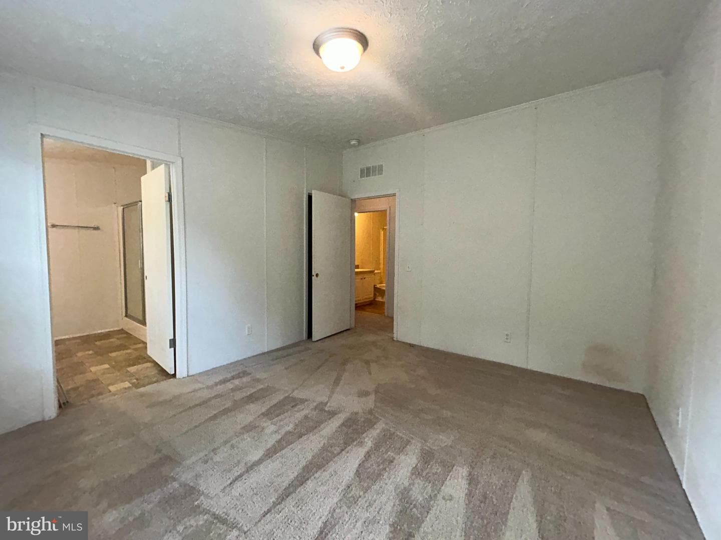 23221 Independence Road photo 20