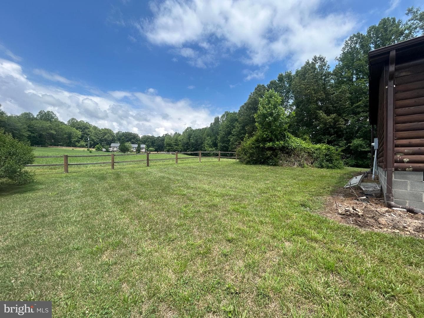 23221 Independence Road photo 33