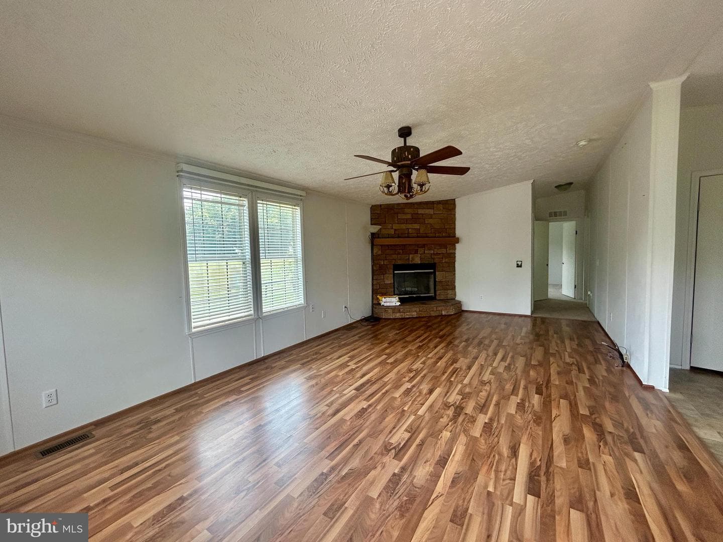 23221 Independence Road photo 47