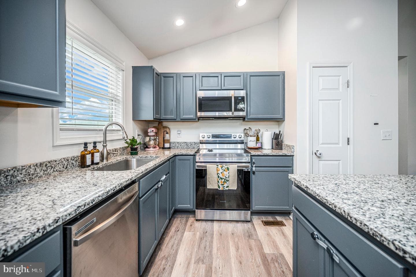 7295 Cornfield Lane photo 19