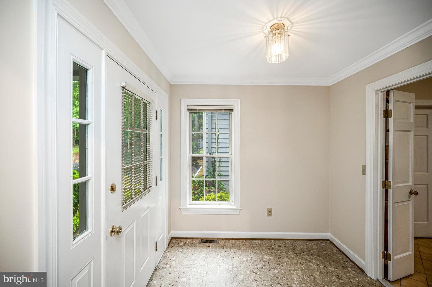 141 Larkspur Lane photo 12