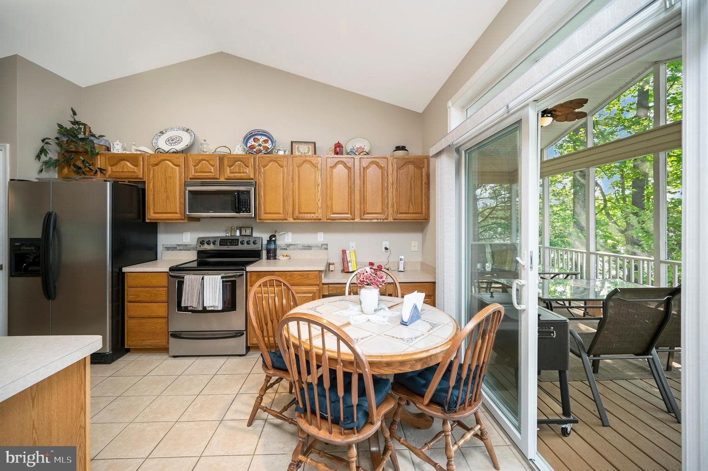 626 Cornwallis Avenue photo 17