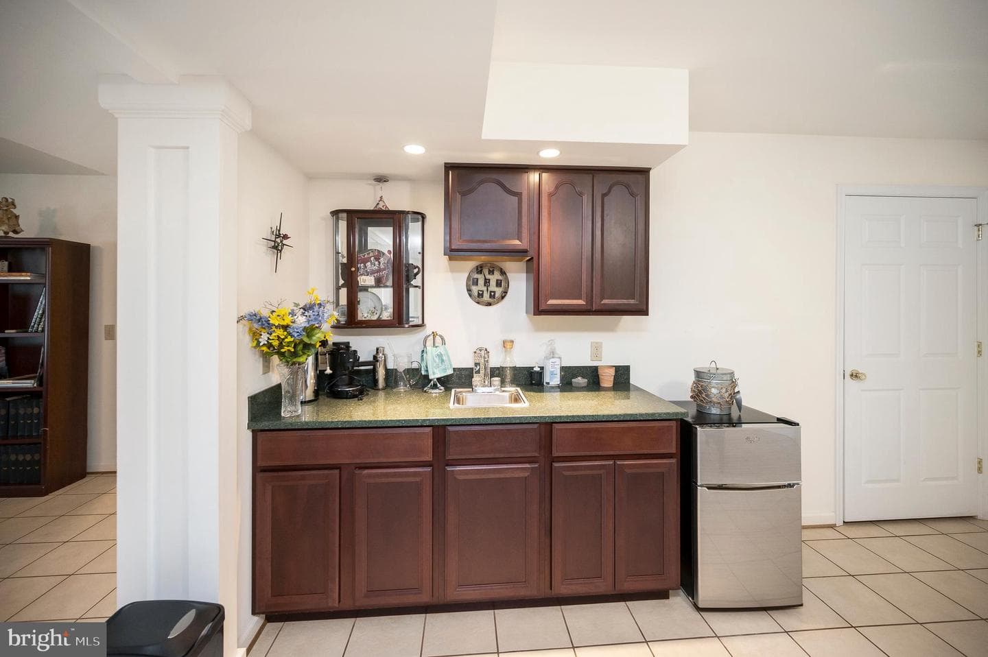 626 Cornwallis Avenue photo 42